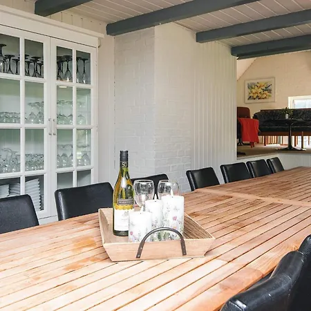 14 Person In Hébergement de vacances *