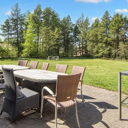 14 Person In Hébergement de vacances Ulfborg